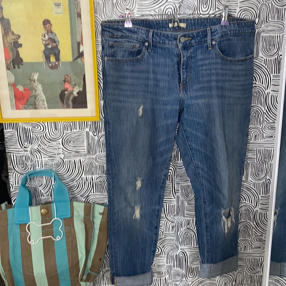 Levi’s 711 skinny jeans
